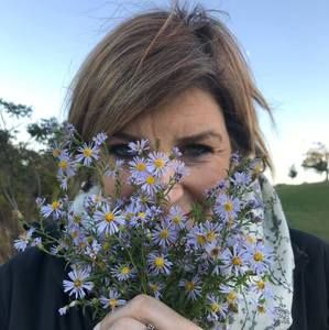 Meet your Posher, Dana